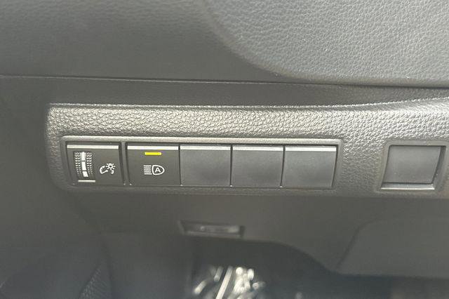 Certified 2020 Toyota Corolla XLE image 34