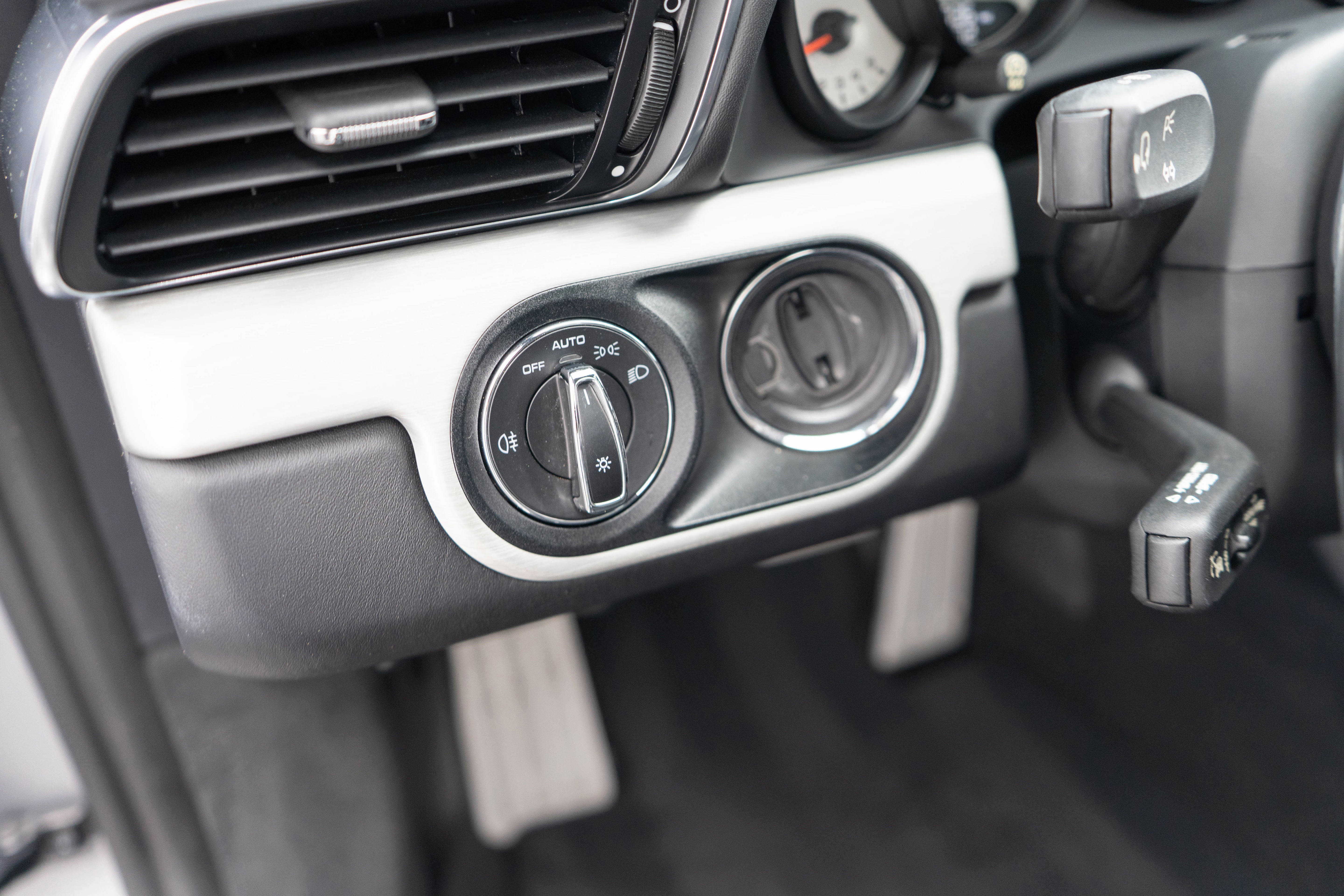 Used 2018 Porsche 911 Carrera S RWD image 15