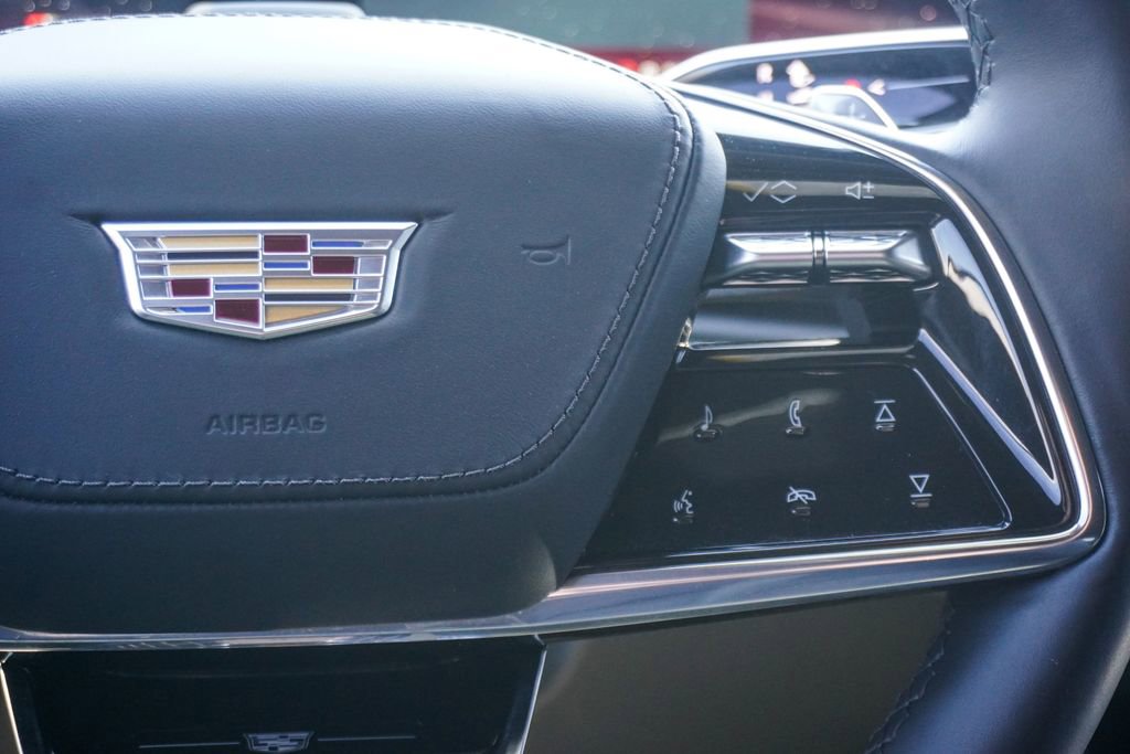 Used 2025 Cadillac Escalade V AWD/4WD image 20