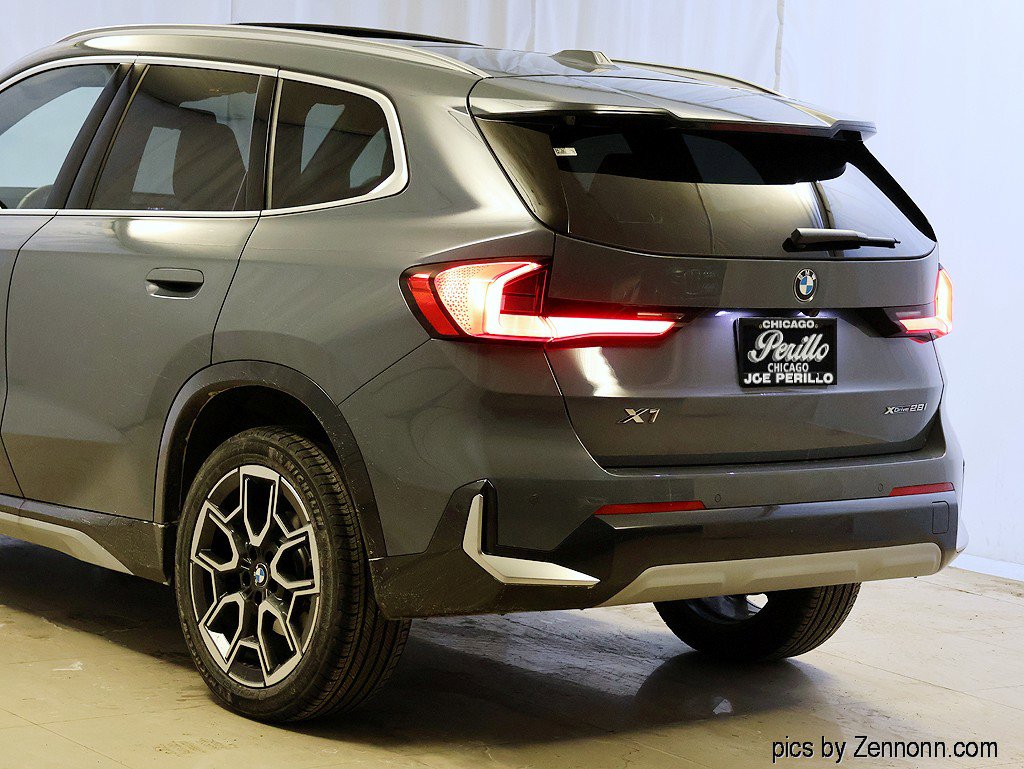 Used 2025 BMW X1 xDrive28i w/ Premium Package image 8