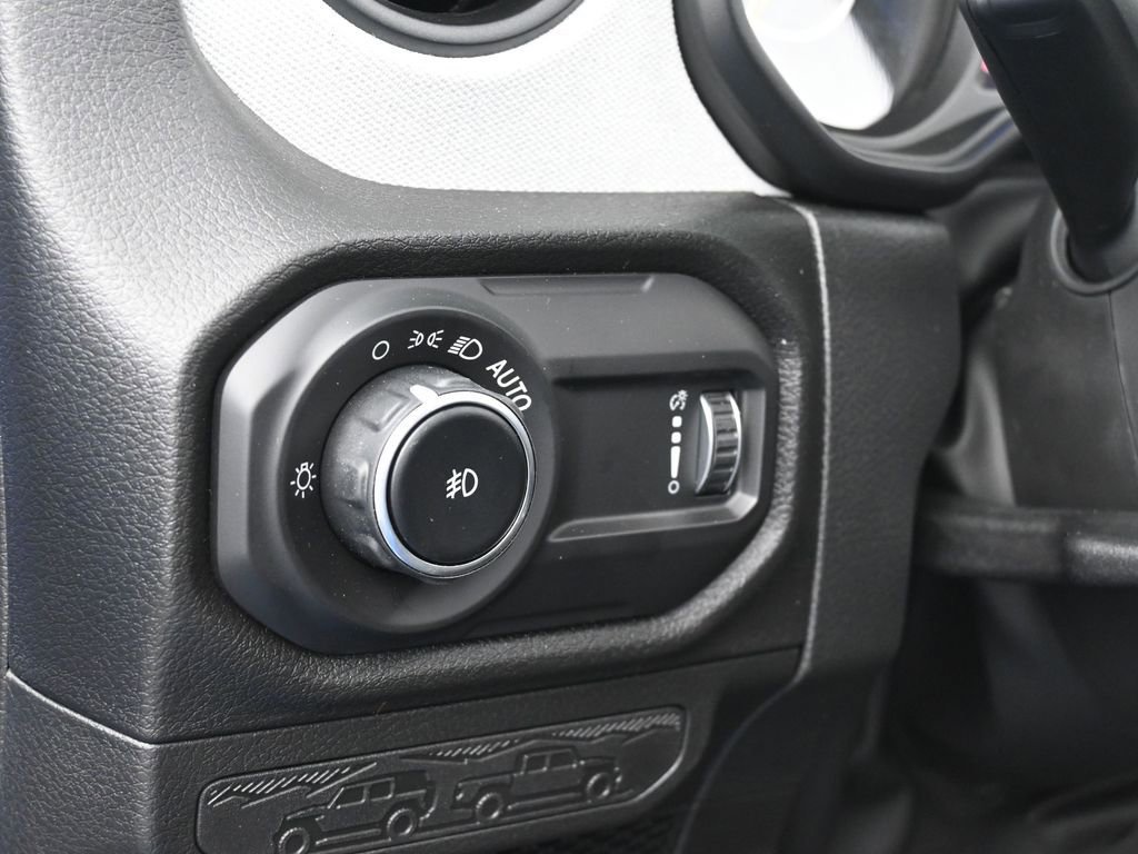Used 2025 Jeep Wrangler Unlimited Sport AWD/4WD image 15