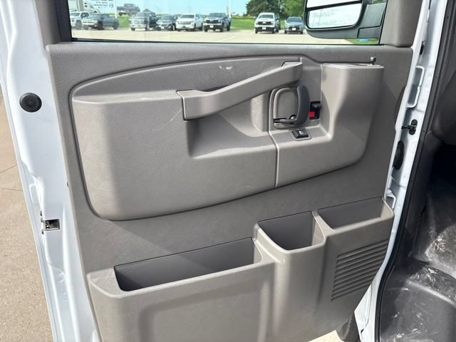 New 2026 Chevrolet Express 2500 Extended w/ Driver Convenience Package RWD image 12