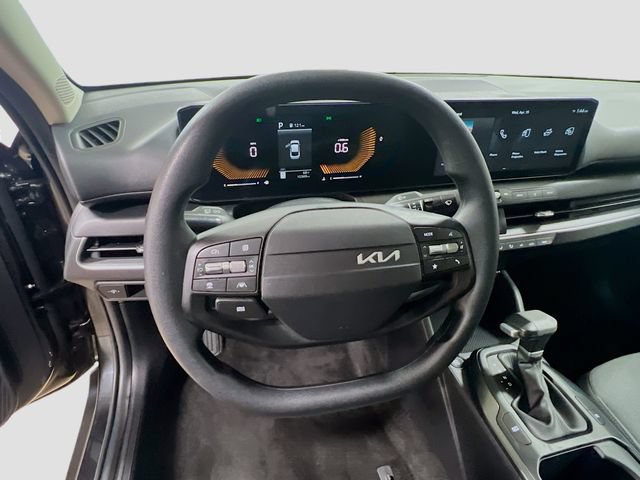 Certified 2025 Kia K4 FWD image 11