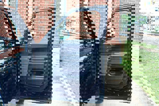 Used 2021 Land Rover Range Rover Sport HSE Silver Edition AWD/4WD image 43