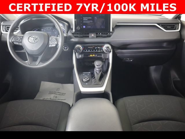 Used 2025 Toyota RAV4 XLE image 16