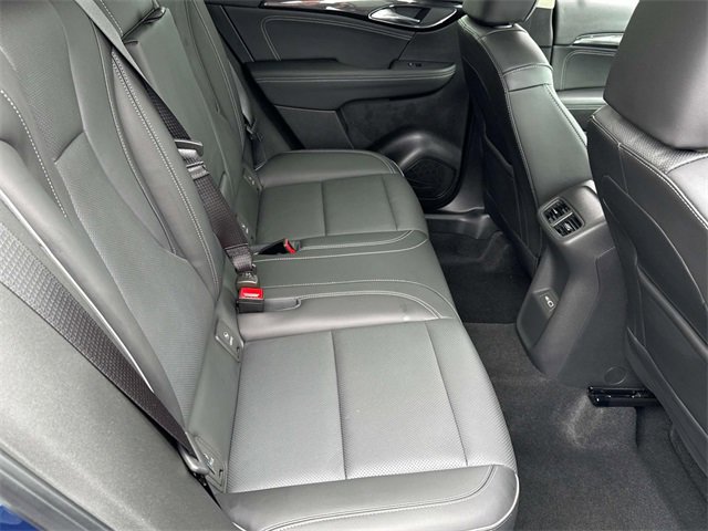 Used 2023 Buick Envision Essence image 9