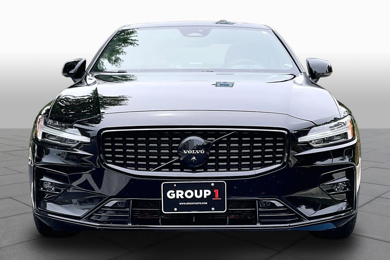 Used 2023 Volvo S60 B5 Ultimate w/ Climate Package AWD/4WD image 3