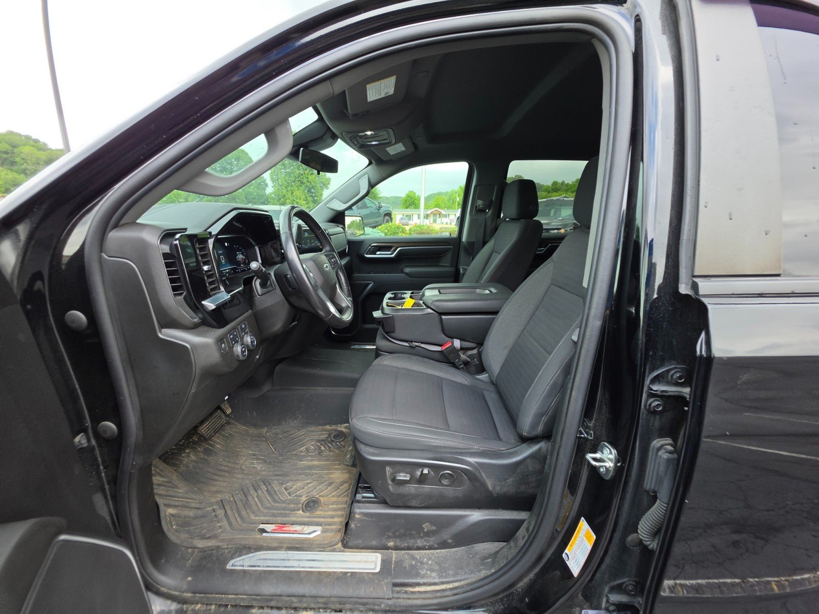 Used 2022 Chevrolet Silverado 1500 RST AWD/4WD image 27