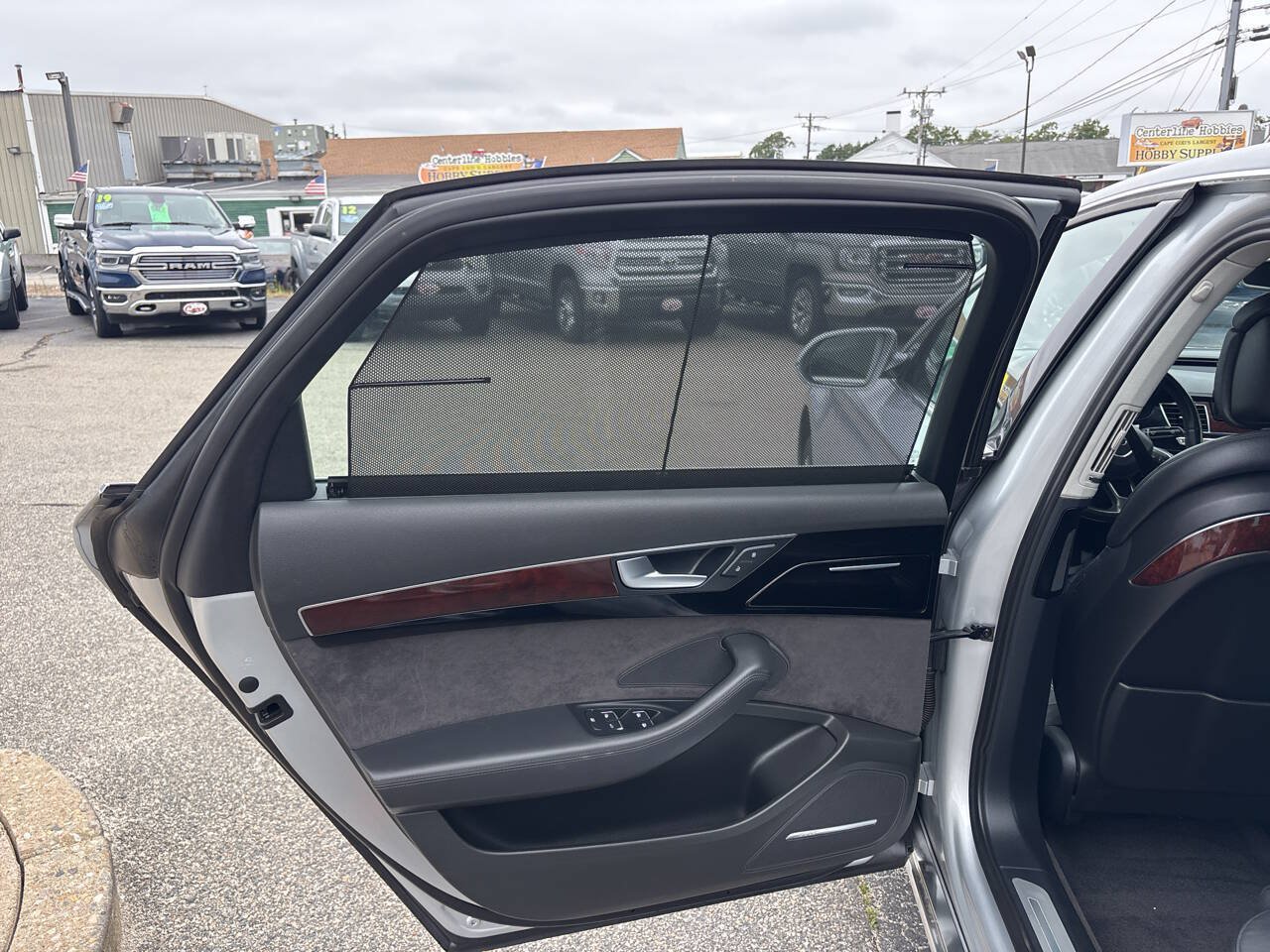 Used 2013 Audi A8 L 3.0T AWD/4WD image 28