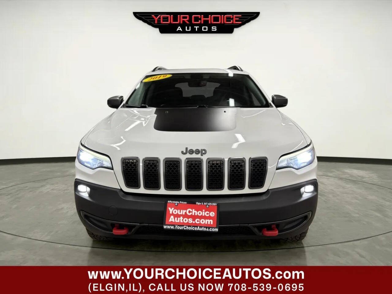 Used 2019 Jeep Cherokee Trailhawk w/ Cold Weather Group AWD/4WD image 10