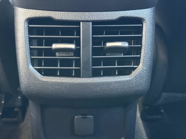 Used 2014 Ford Fusion SE FWD image 24