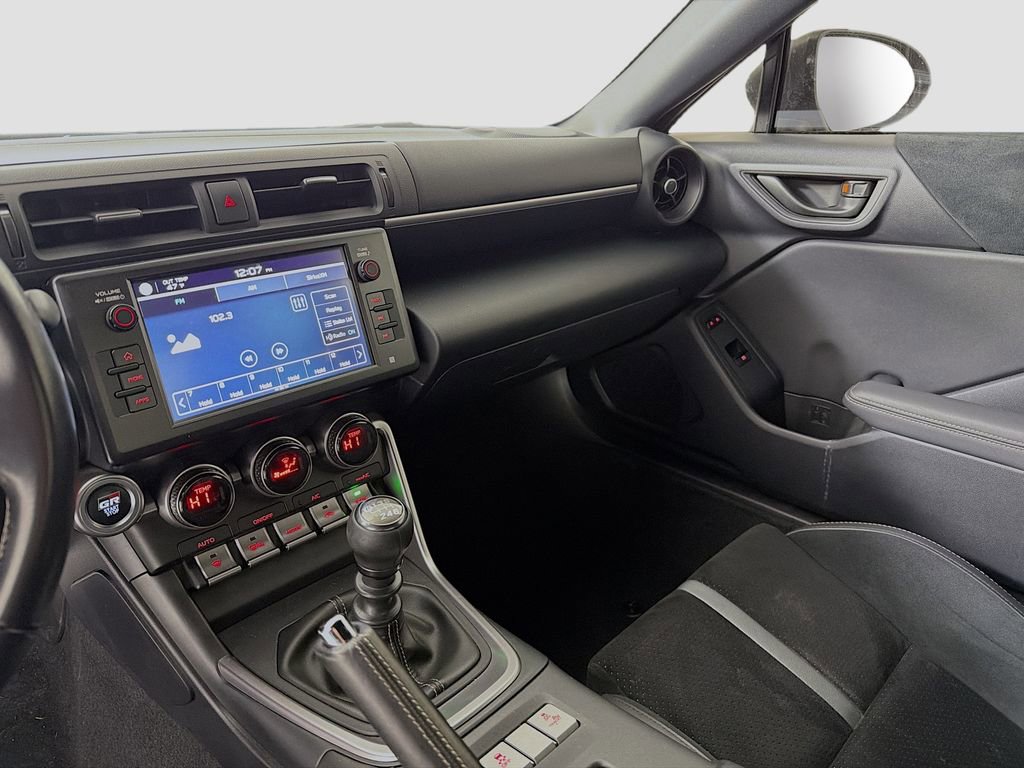 Used 2024 Toyota GR86 Premium image 24