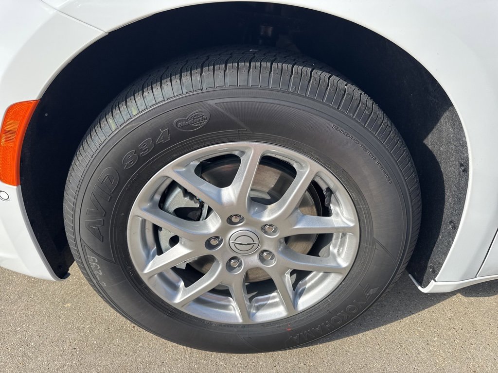 New 2026 Chrysler Pacifica Select image 4