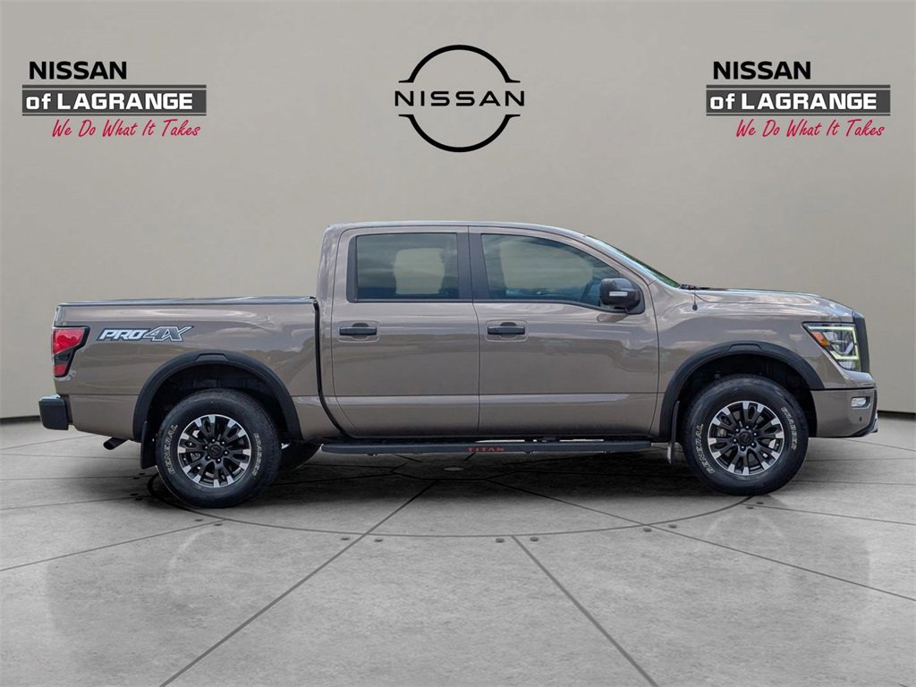 Used 2021 Nissan Titan PRO-4X w/ Pro-4x Convenience Package image 4
