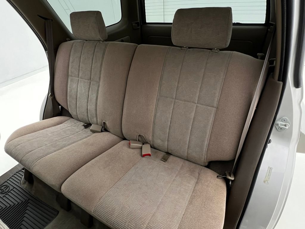 Used 2000 Toyota 4Runner SR5 image 15