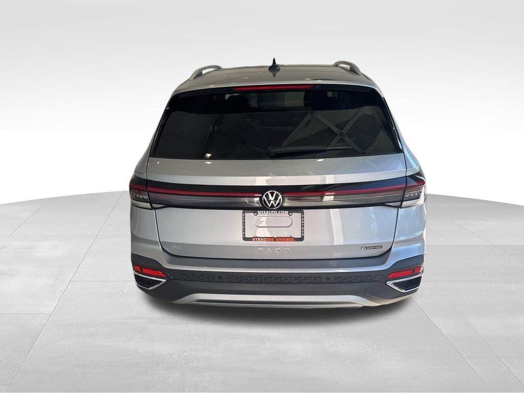 New 2025 Volkswagen Taos SE image 4
