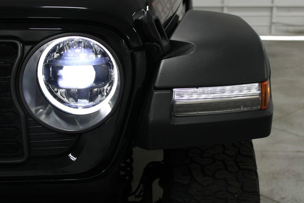 Used 2024 Jeep Wrangler Unlimited Rubicon image 13