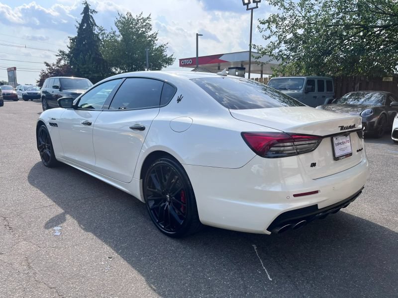 Used 2018 Maserati Quattroporte S GranSport Q4 AWD/4WD image 5