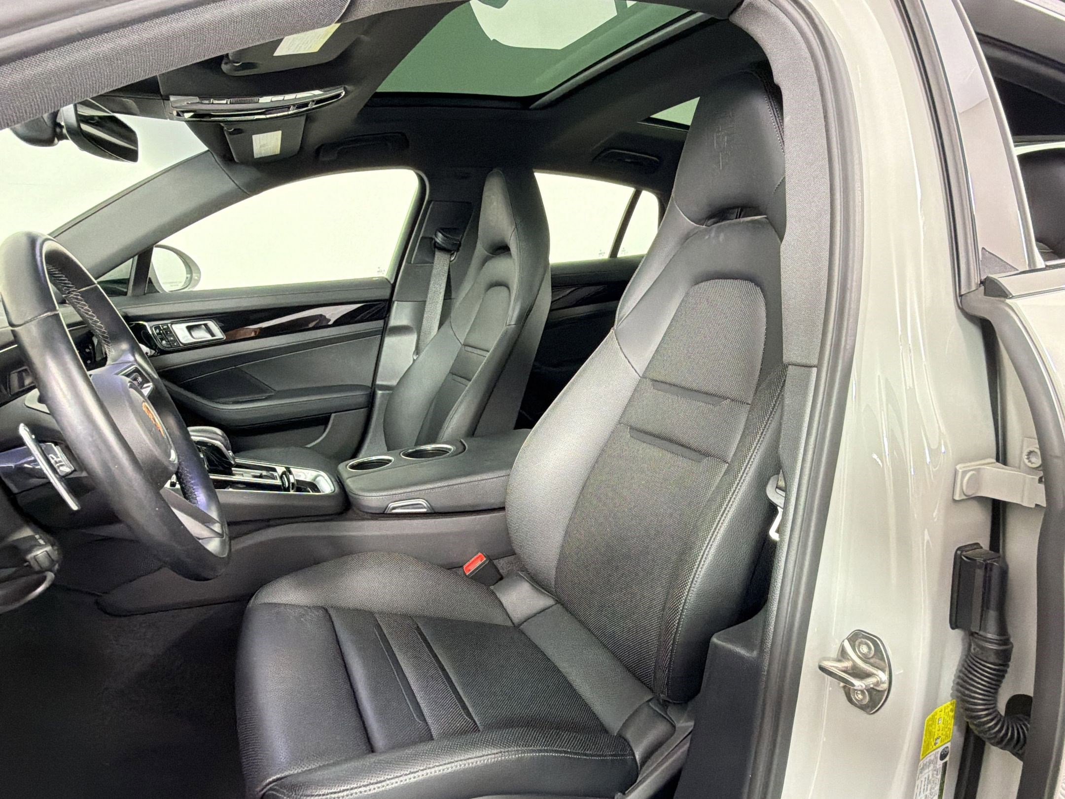 Certified 2021 Porsche Panamera 4S AWD/4WD image 5