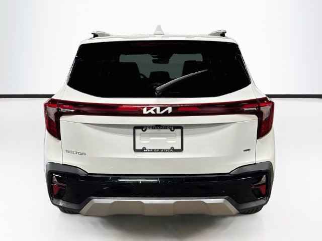Used 2024 Kia Seltos EX AWD/4WD image 6