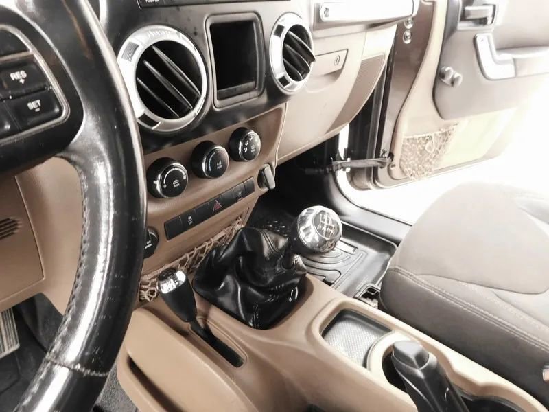 Used 2013 Jeep Wrangler Rubicon w/ Dual Top Group image 34