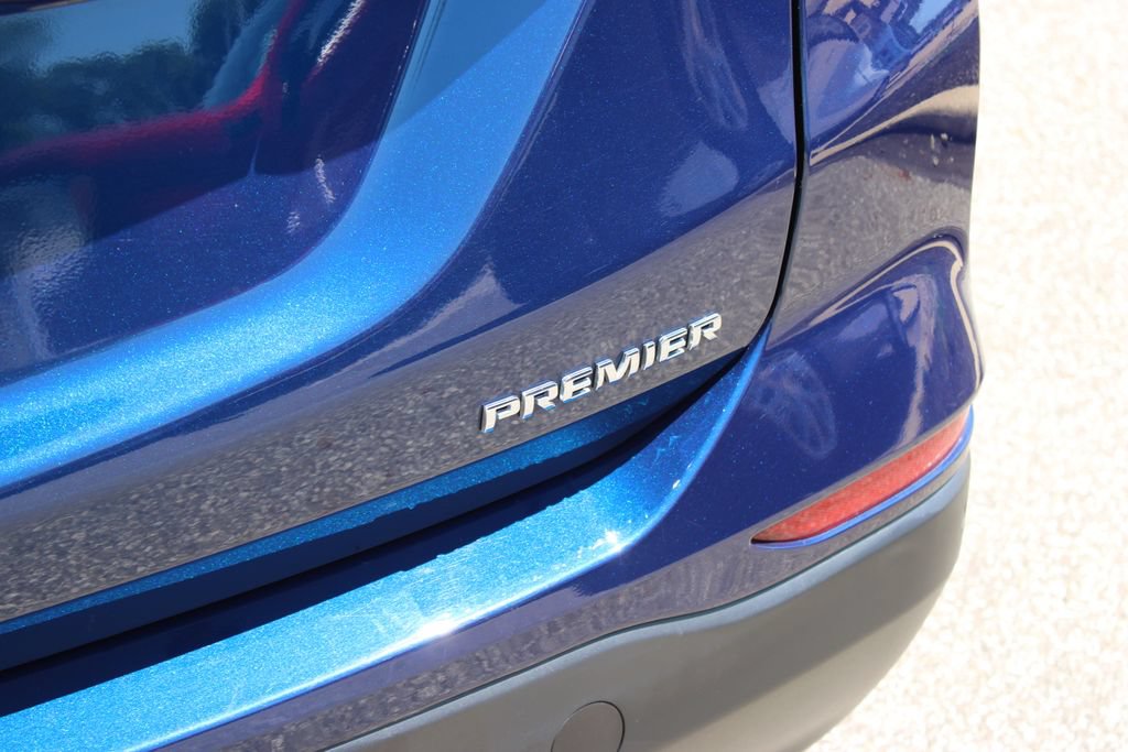Certified 2023 Chevrolet Equinox Premier FWD image 35