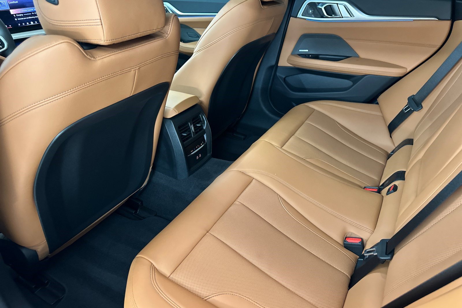 Certified 2025 BMW i4 eDrive40 w/ M Sport Package RWD image 15