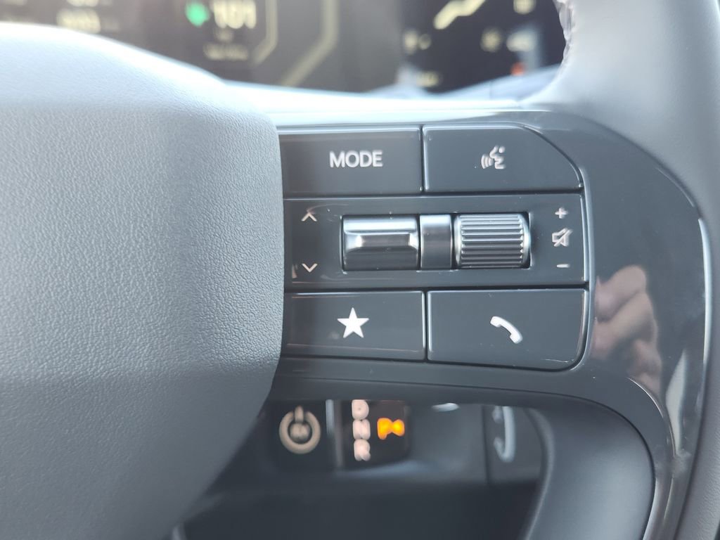 New 2026 Kia EV9 Land image 21