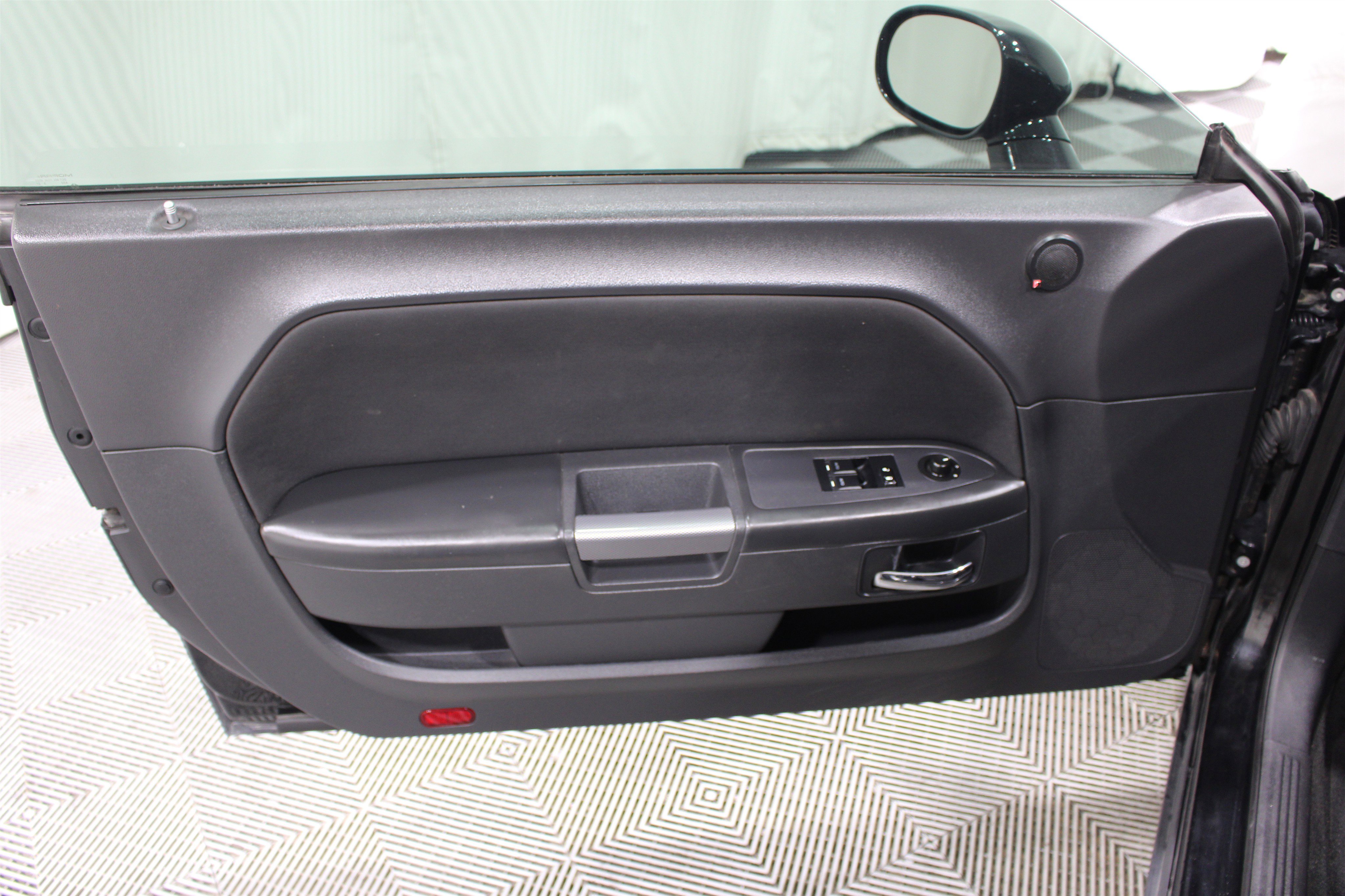 Used 2014 Dodge Challenger R/T RWD image 5