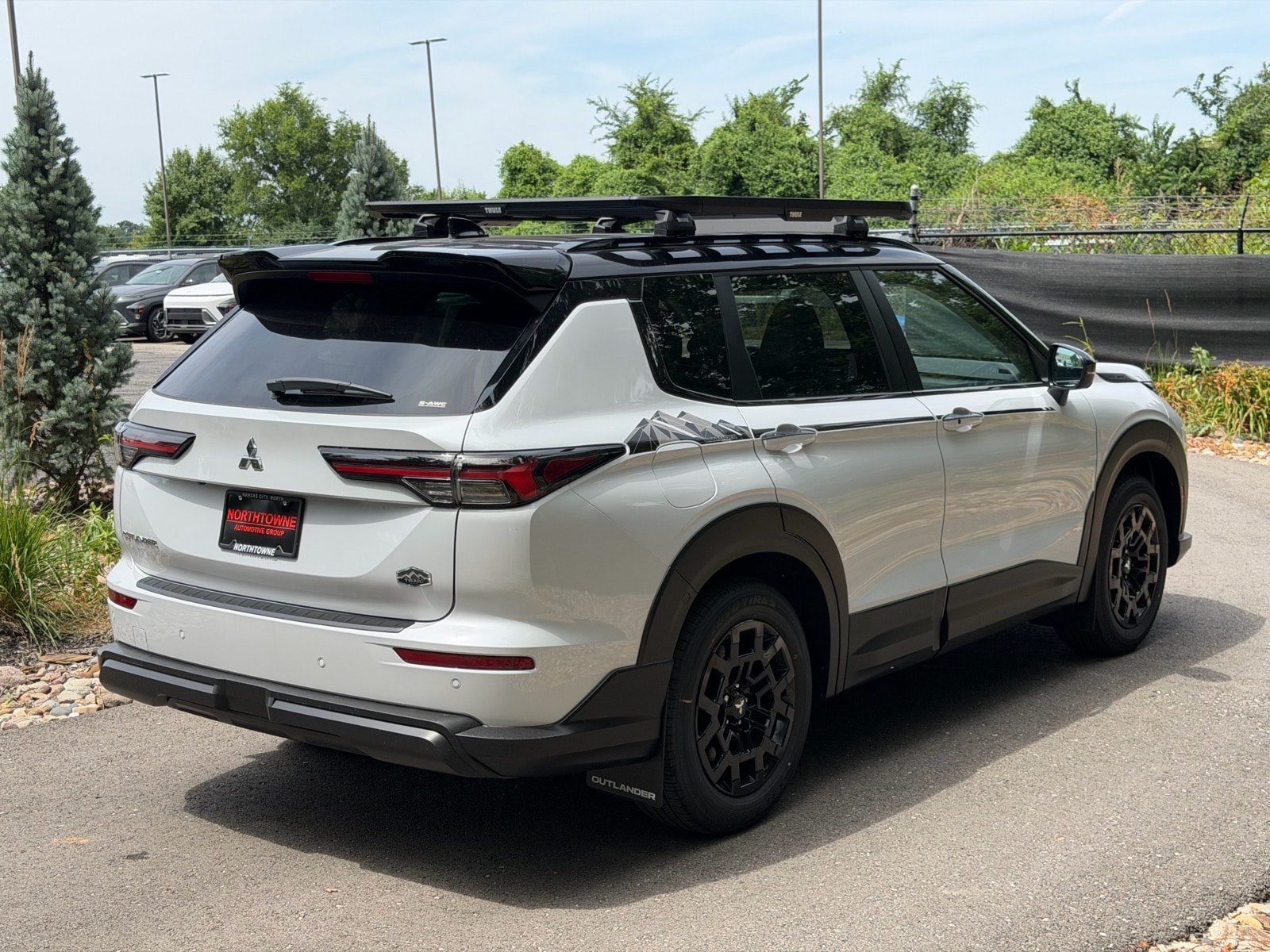 New 2026 Mitsubishi Outlander AWD image 5