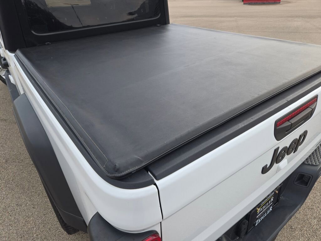 Used 2020 Jeep Gladiator Sport w/ Quick Order Package 24S image 17