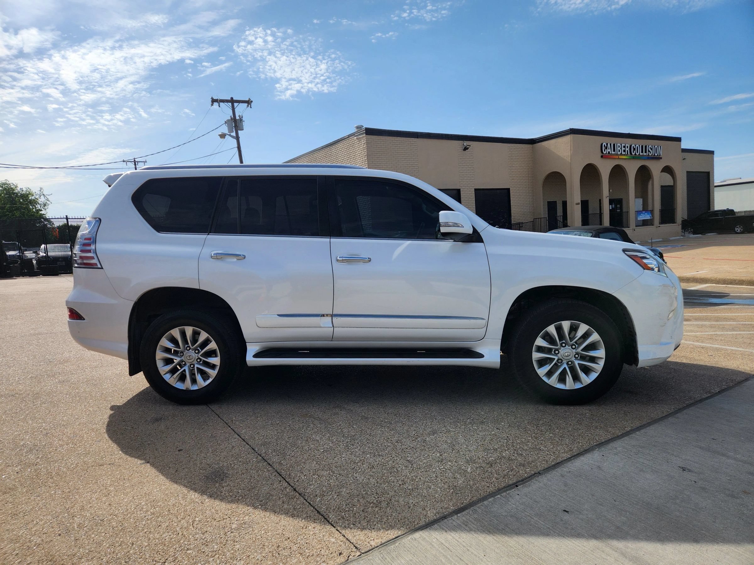 Used 2016 Lexus GX 460 w/ Premium Package AWD/4WD image 6