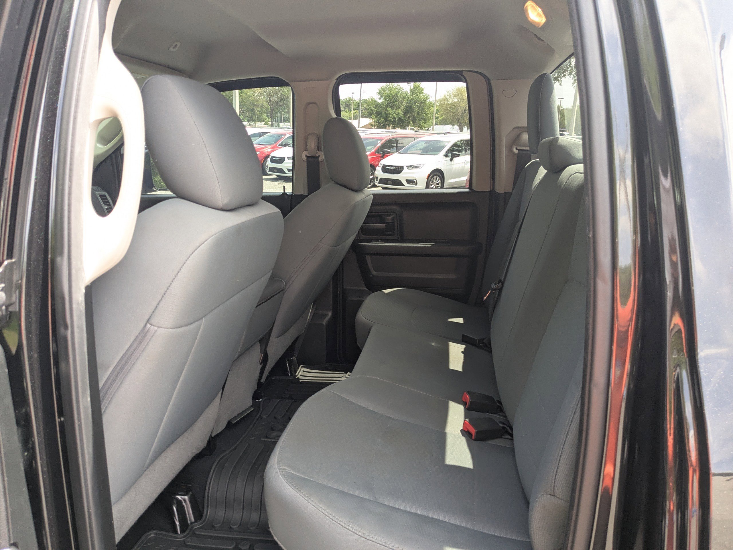 Certified 2017 RAM 1500 Express AWD/4WD image 13