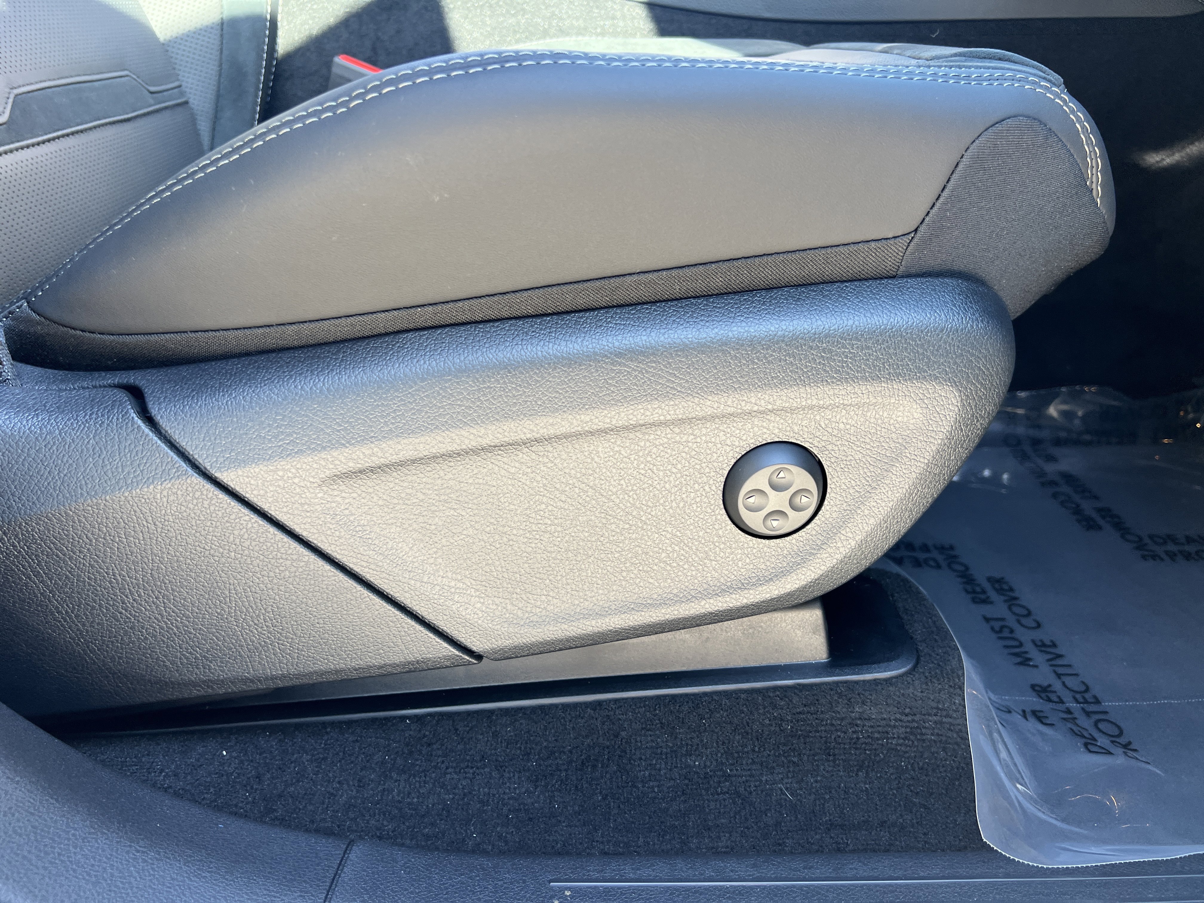 New 2026 Mercedes-Benz GLE 53 AMG 4MATIC Coupe image 28