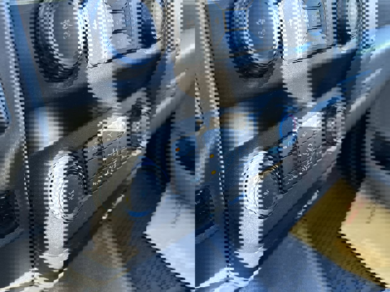 Used 2021 Ford F550 4x4 Regular Cab Super Duty image 17