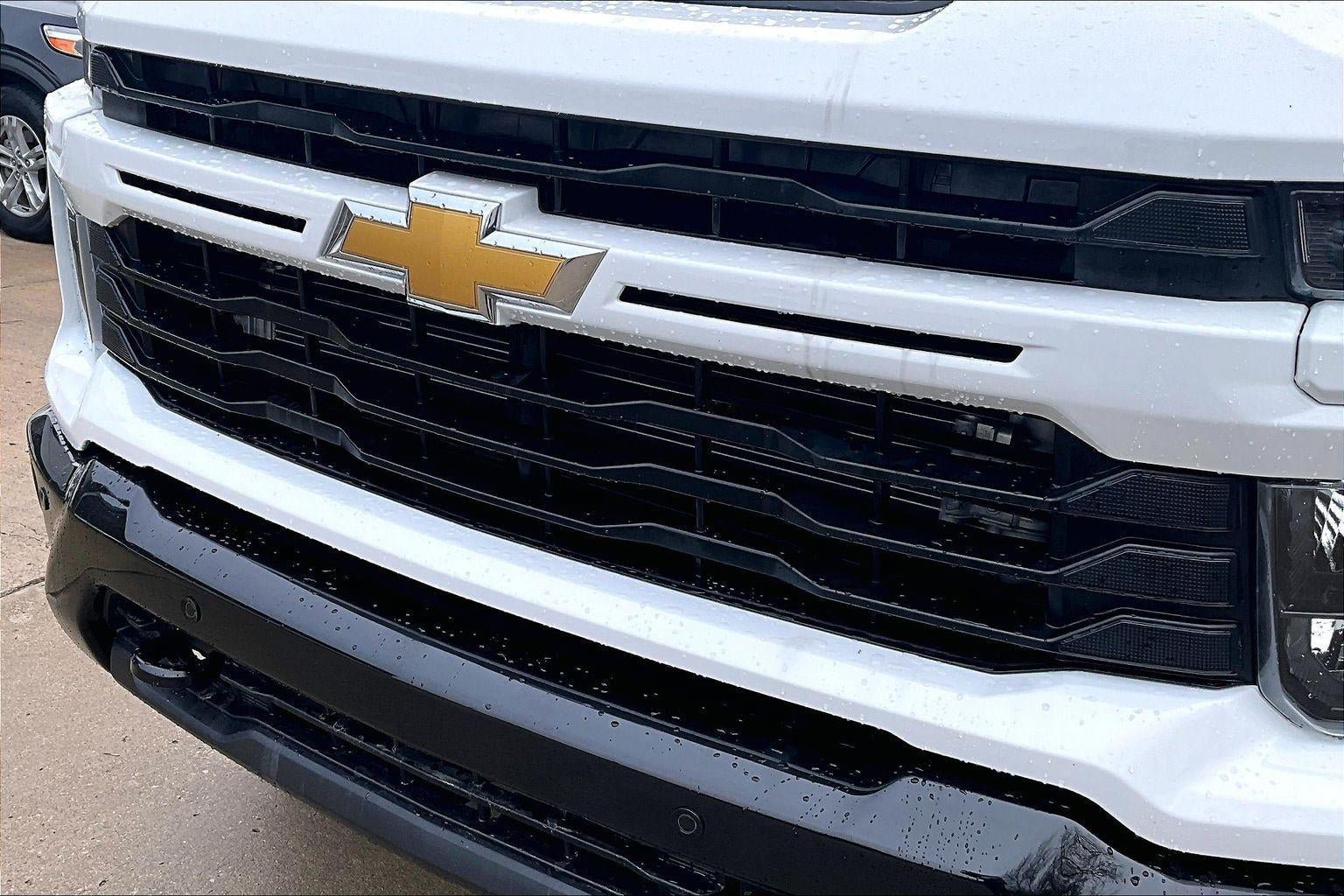 Used 2025 Chevrolet Silverado 2500 Custom w/ Custom Value Package AWD/4WD image 25
