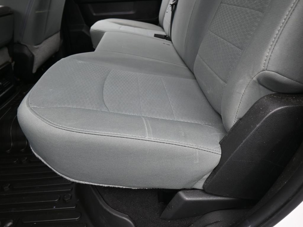 Used 2018 RAM 3500 Tradesman w/ Chrome Appearance Group image 28