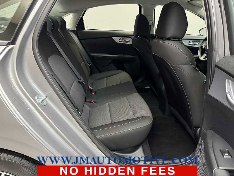 Used 2023 Kia Forte LXS w/ LXS Technology Package FWD image 17