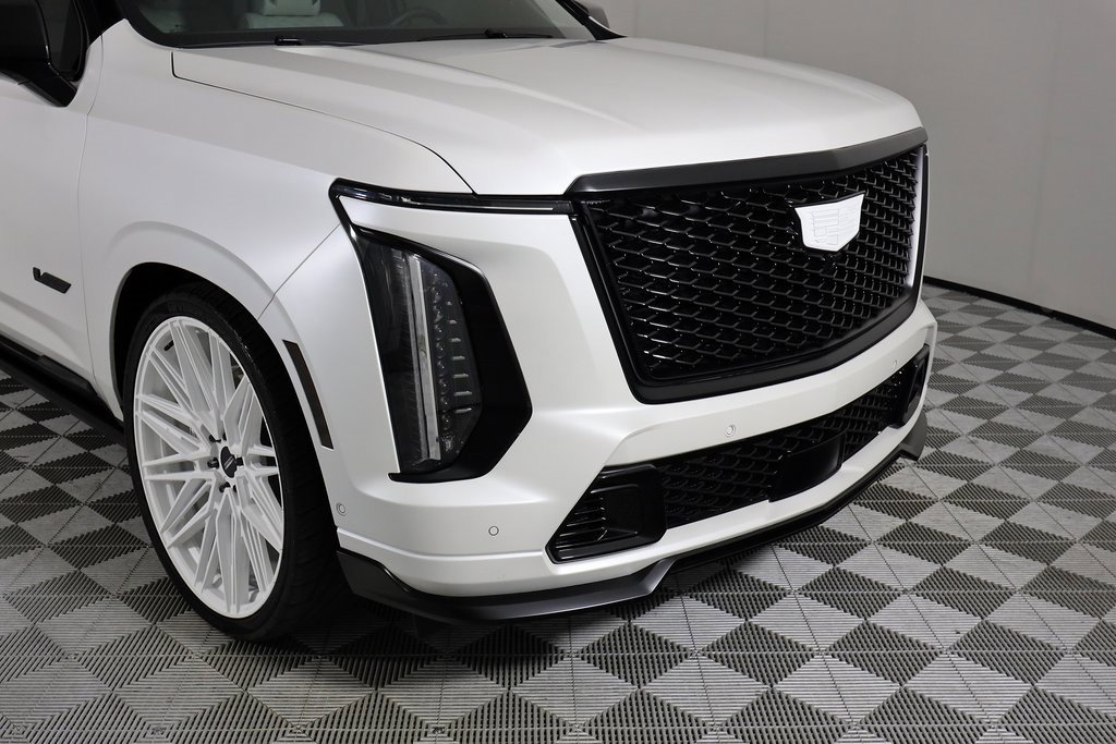 Used 2025 Cadillac Escalade V image 46