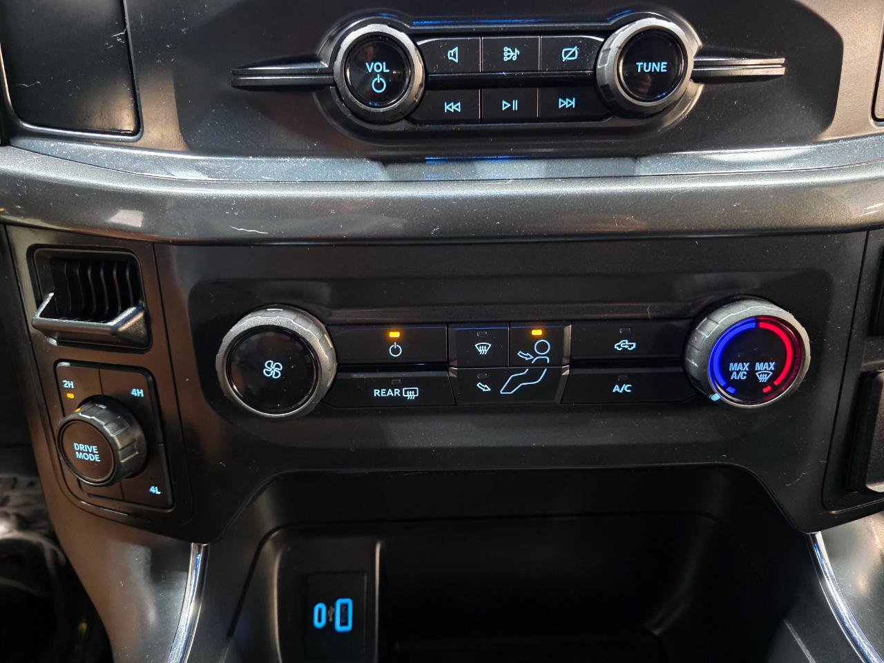 Used 2022 Ford F150 XL w/ STX Black Appearance Package AWD/4WD image 35