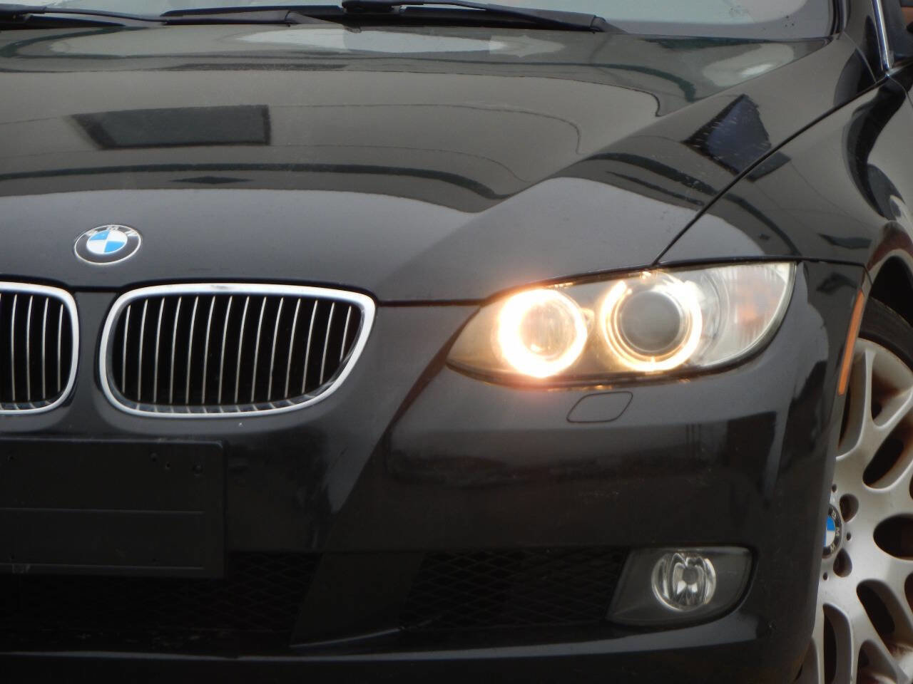Used 2010 BMW 328i Convertible image 5