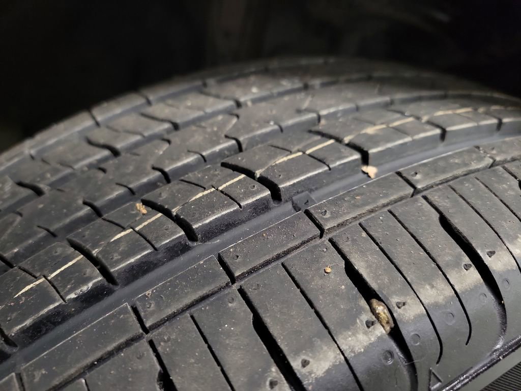 Used 2021 Toyota Highlander XLE image 11