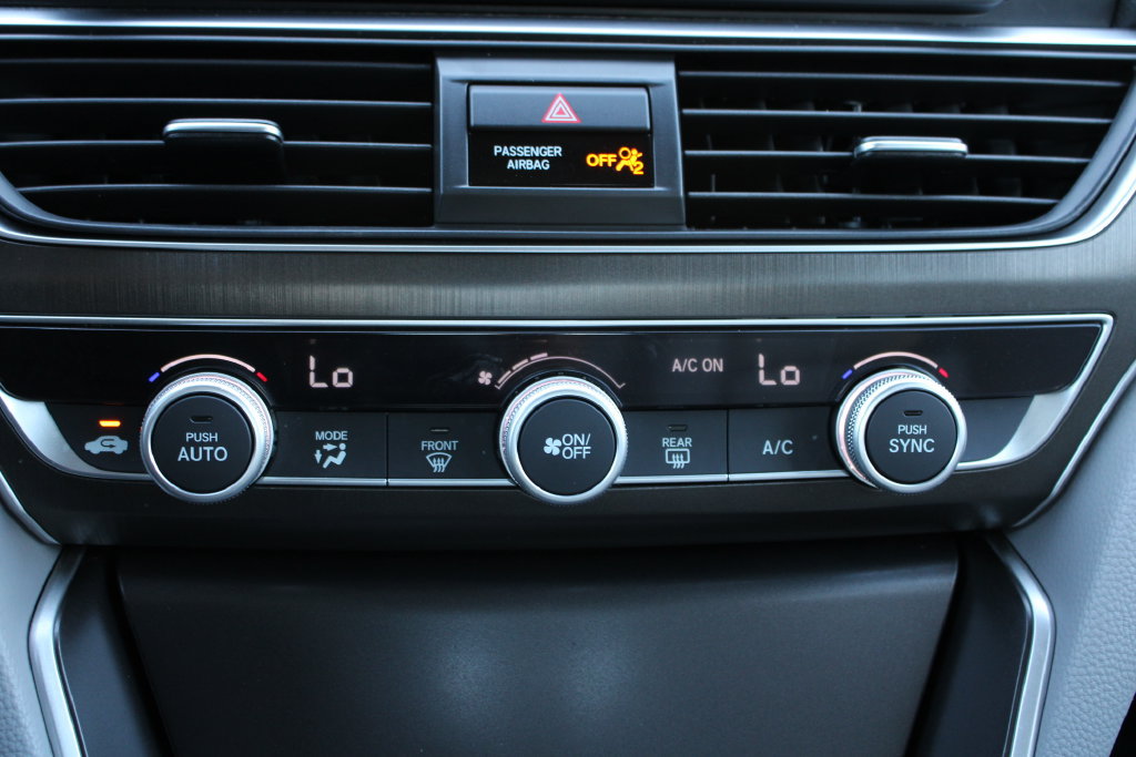 Used 2018 Honda Accord LX image 28