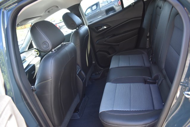 Certified 2025 Chevrolet Trax LT w/ LT Convenience Package FWD image 18