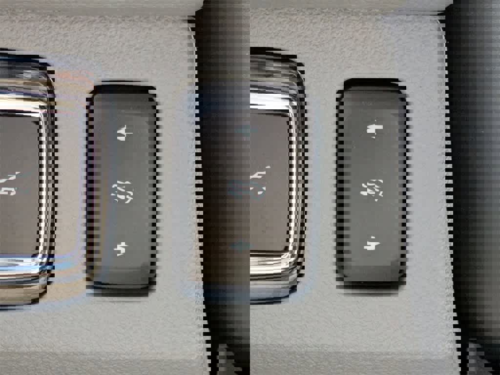 Used 2020 Lincoln Navigator Reserve w/ Luxury Package image 37