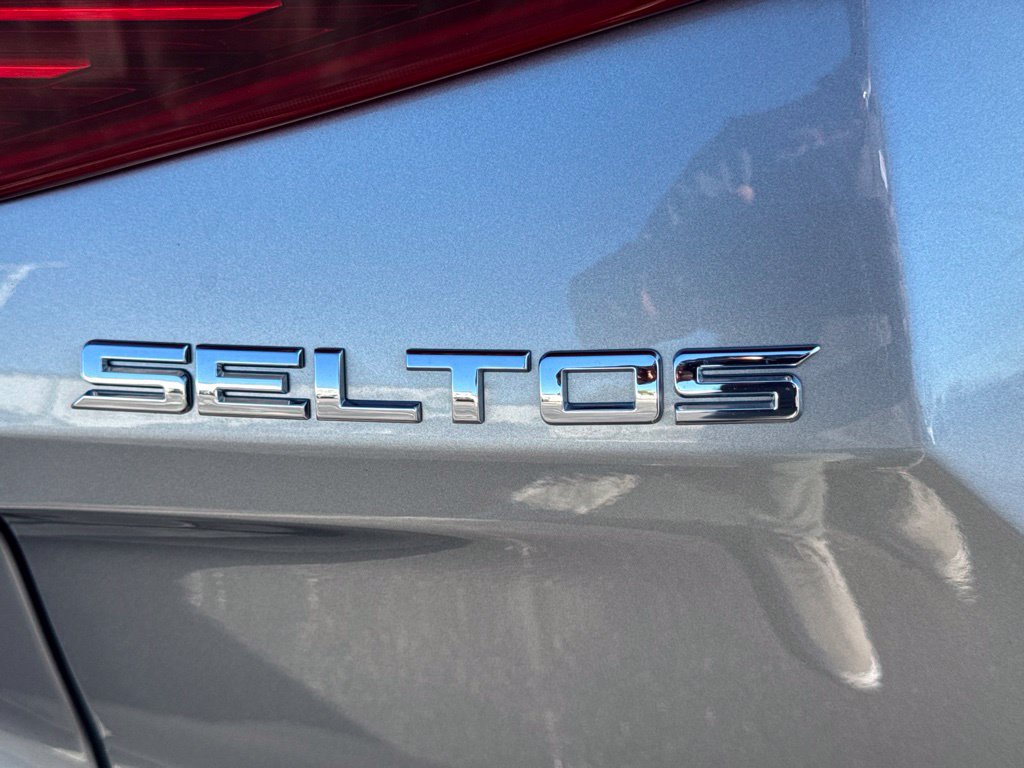 Used 2021 Kia Seltos S AWD/4WD image 26