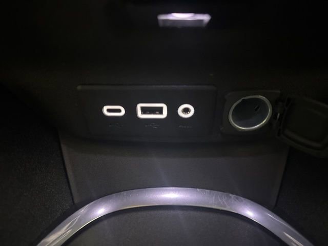 Used 2021 Chevrolet Malibu LT w/ Sport Edition image 18