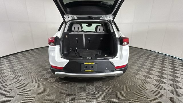 Used 2021 Chevrolet TrailBlazer LT w/ Sun and Liftgate Package FWD image 27