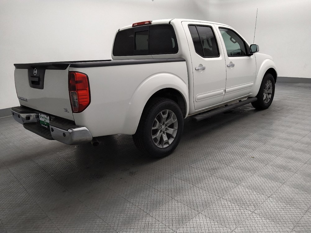 Used 2019 Nissan Frontier SL RWD image 10