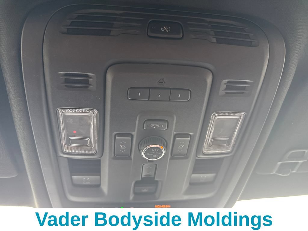 Used 2023 GMC Yukon XL Denali Ultimate AWD/4WD image 25